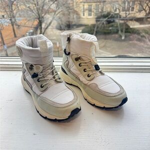 Pajar Waterproof Winter Boots white size 8 women’s